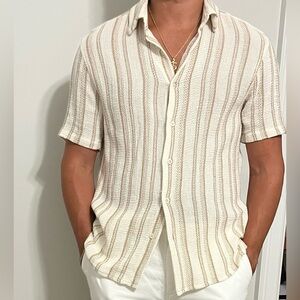 Zara Men’s Beige and White Knit Short Sleeve Button Down